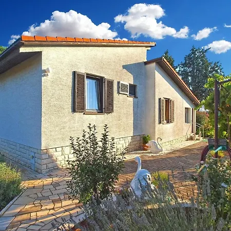 Fuer 5 Personen Ca 74 Qm In Pula, Istrien Istrische Riviera Holiday home Pula